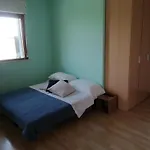 Cozy With Pool Access Apartament